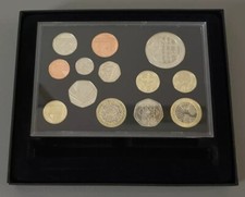 2010 The Royal Mint United kingdom UK Twelve 12 coin Proof Set Collection