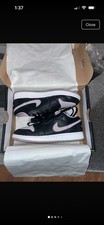 Junior Nike Jordan 1s / Size 4