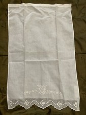 LINEN & MORE White Shelf