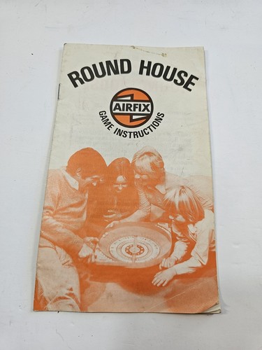 Vintage airfix round house - round,