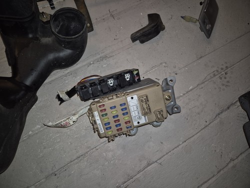 Dashboard fuse board subaru - dashboard,