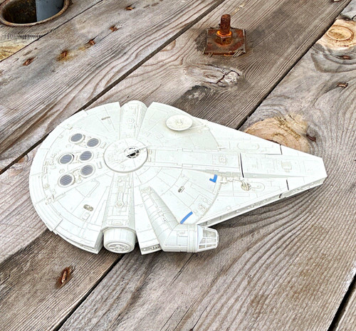 Star wars millennium falcon - wars,