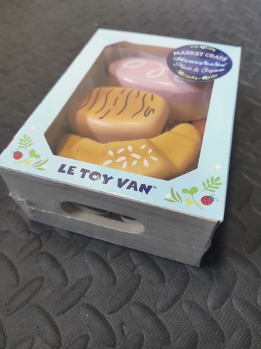 Toy van bakery - van, patisserie