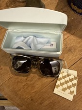 Karen Walker Women's Praise