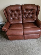 BROWN LEATHER 2 SEATER  SETTEE