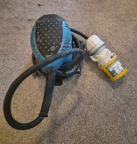 Corded electric orbital sander - electric,