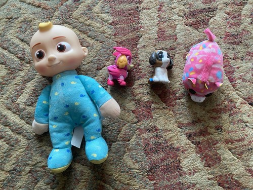Few toys job lot - few,