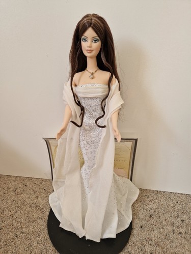 Barbie collectors doll - barbie,