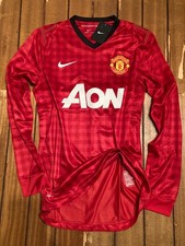 Manchester U. player issue l/s