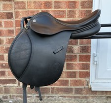Lovely little 15’’ GFS Children’s Pony Jump / GP Saddle 