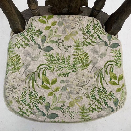 Green grey floral small - &,