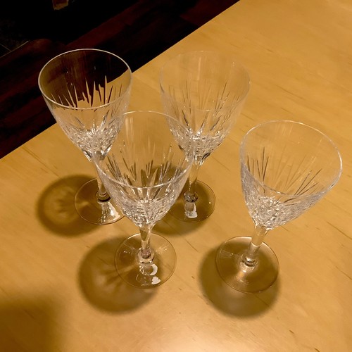 Set stuart cut - of,