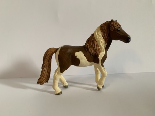 Retired schleich horse world - retired,