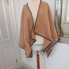 CAPE/ SHAWL/ LIPSY/ NEW!/ ONE