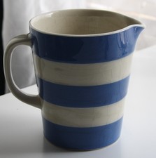 Vintage Cornish ware measuring graduated jug / pitcher, blue and white. G. Green