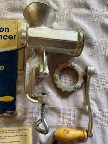Metal hand operated mincer - metal,