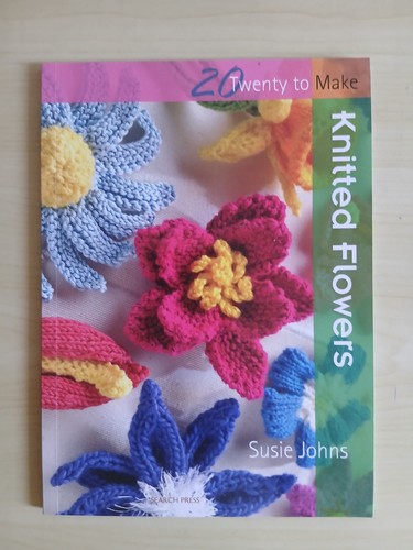 Twenty make knitted flowers - make,