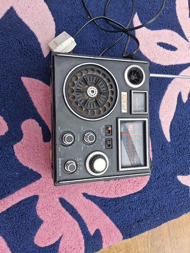 Tokai multiband radio - multiband,
