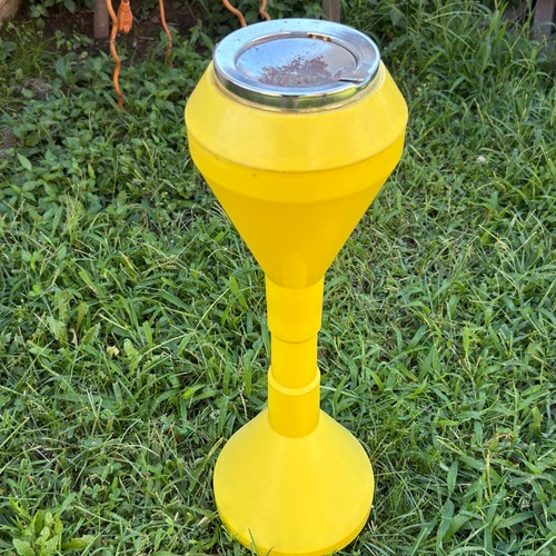 Vintage mcm space age - space, yellow