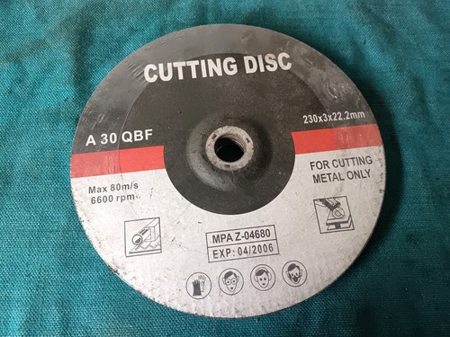 Grinder metal cutting discs - metal,
