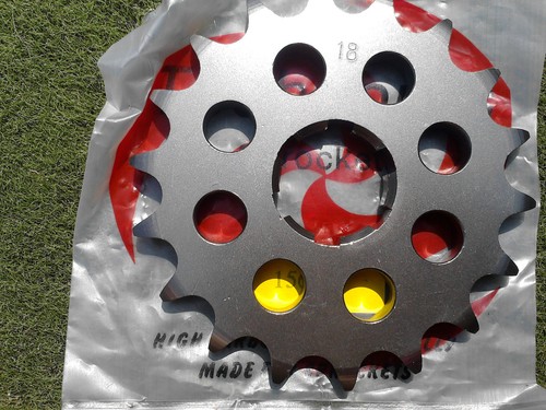 Front sprocket 18t fits - 18t,