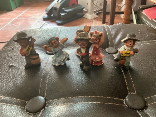 1970s spanish small mud - spanish, peaple