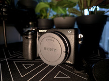 Sony Alpha NEX-6 16.1MP