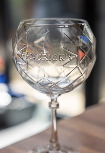 Hendricks gin balloon - gin,