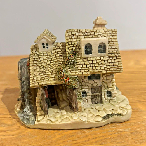 Vintage academy miniature - academy,