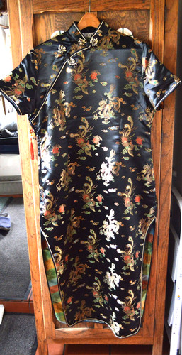 Stunning cheongsam style - cheongsam,