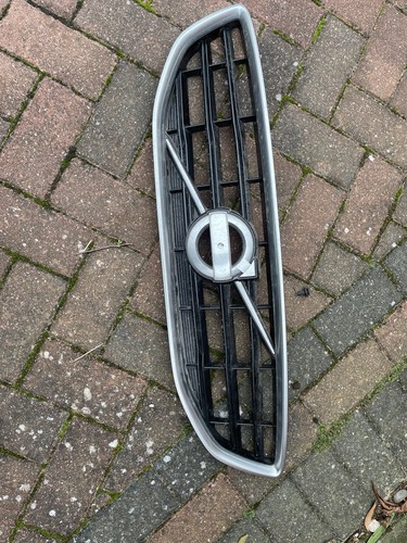 Grille volvo v40 door - 5,