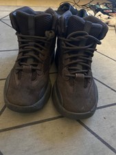 Yeezy Season 7 “Wakame”