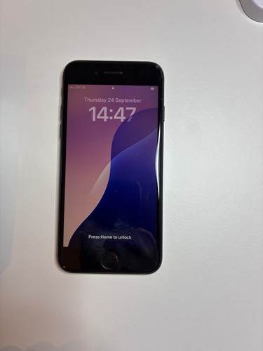 Apple iphone 2nd gen 2020 - iphone,