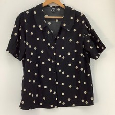 Dazy Black Daisy Floral Print Short Sleeve Button Front Shirt Blouse M 