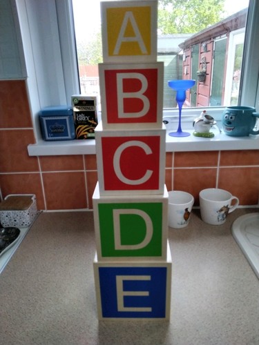 Wooden stacking nesting - ,