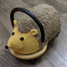 Hedgehog ride-on wheely bug