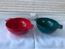 Vintage Melaware melamine bowls one red one green, used