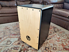 Latin Percussion Adjustable Snare Cajon & Stagg Deluxe Bag | LP1426 | CAJB20-50