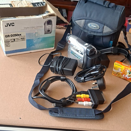 Jvc d250ek minidv handheld - jvc,