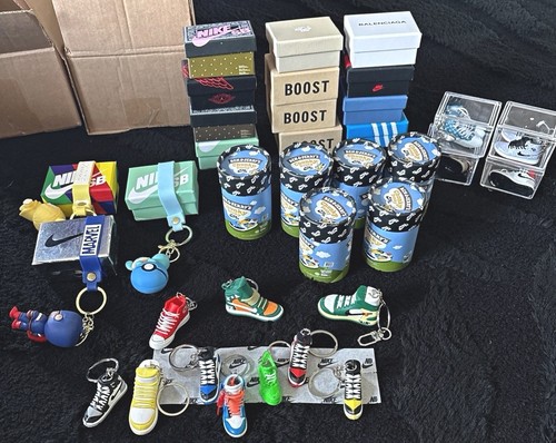 Sneaker keychain job lot - +,