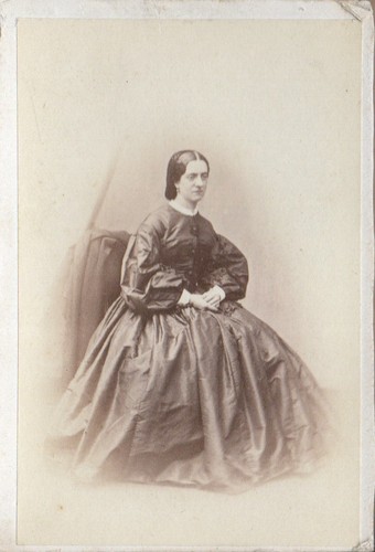 Unattributed cdv lady plain - unattributed,