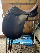 Grand Prix Dressage Saddle - adjustable tree
