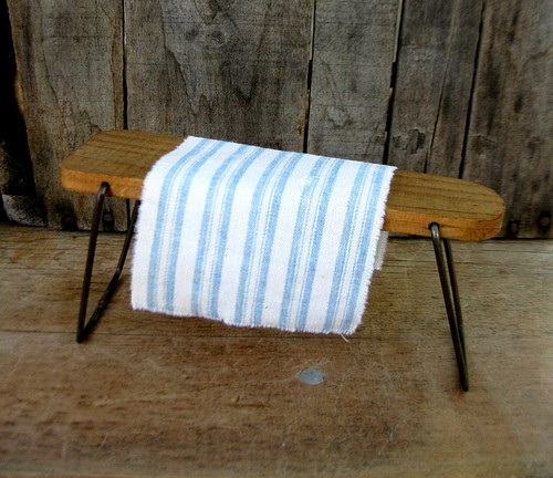 Very small early antique - small, wood