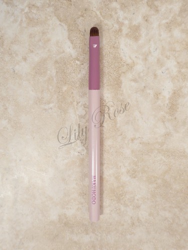 Hakuhodo j005h eyeshadow liner - hakuhodo,