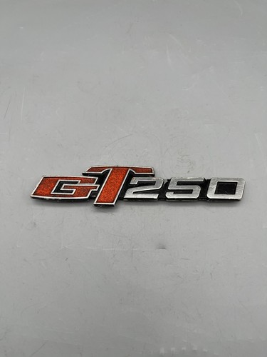 Suzuki gt250 side cover - gt250,
