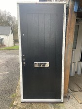 A 933- 2095 BLACK PANEL EFFECT