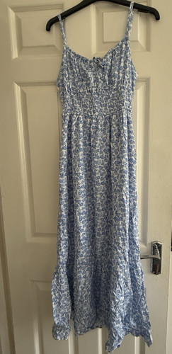 Hollister blue white floral - hollister,