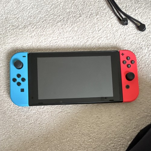 Nintendo switch 32gb console - nintendo,