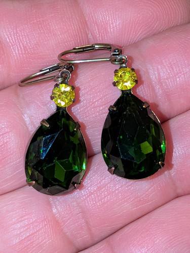Vtg style emerald green - vtg,