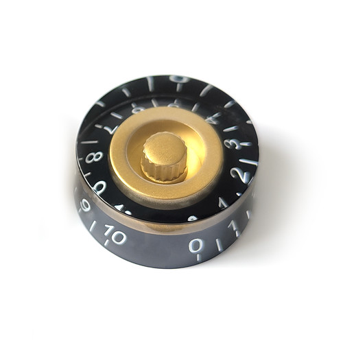 Speed control knobs - speed, volume